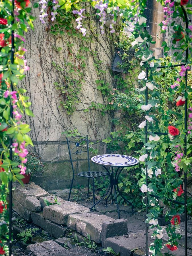 באת' The Wonderland Townhouse - Alice In Wonderland 7Bdr Home מראה חיצוני תמונה