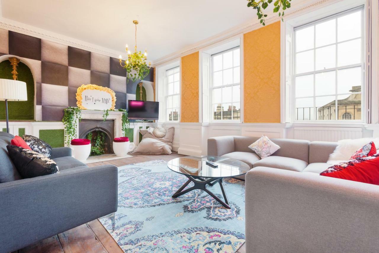 באת' The Wonderland Townhouse - Alice In Wonderland 7Bdr Home מראה חיצוני תמונה