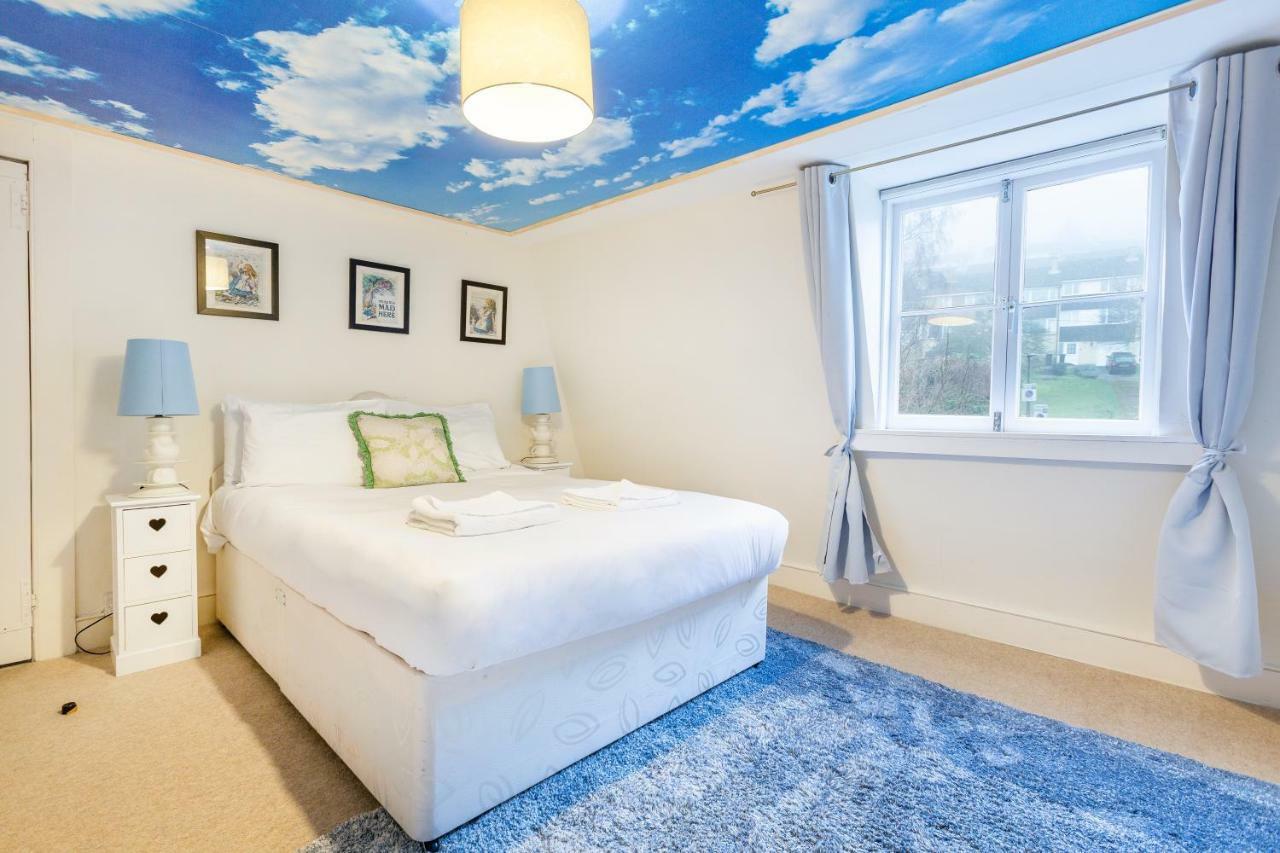 באת' The Wonderland Townhouse - Alice In Wonderland 7Bdr Home מראה חיצוני תמונה