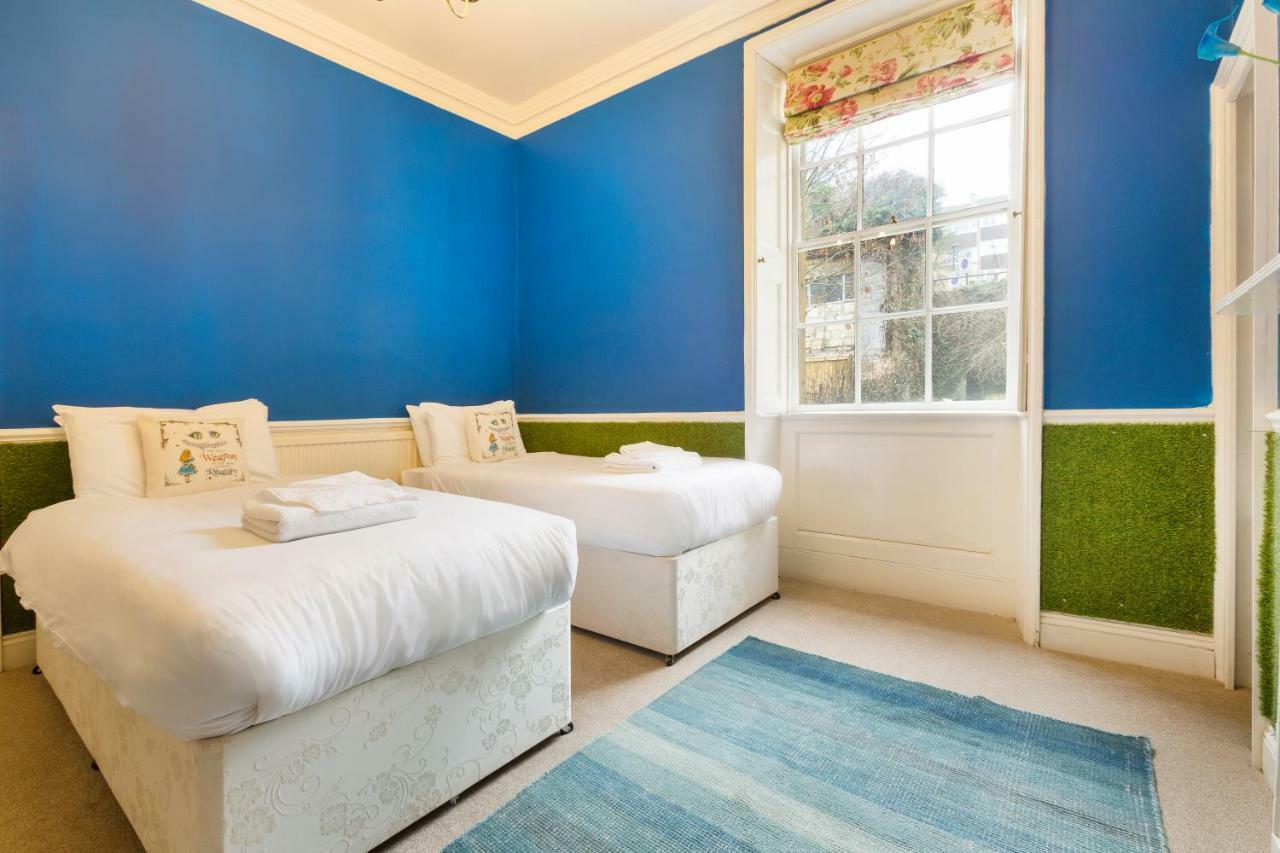 באת' The Wonderland Townhouse - Alice In Wonderland 7Bdr Home מראה חיצוני תמונה