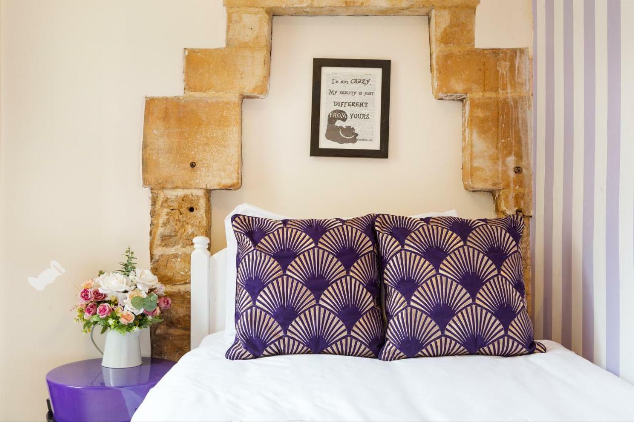 באת' The Wonderland Townhouse - Alice In Wonderland 7Bdr Home מראה חיצוני תמונה